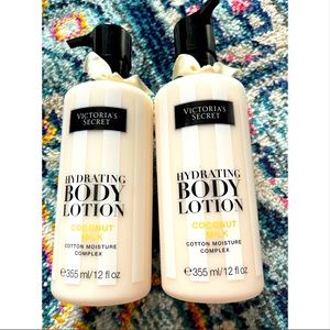 [Victoria Secret] Coconut Milk Lotion x2